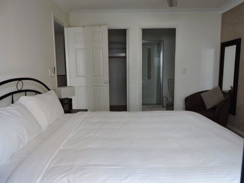Koola Beach Apartments Bargara - Sydney 4u 3