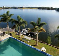 Lakehouse Family Oasis by Getastay - Sydney 4u