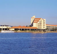 Lakes Hotel - Sydney 4u