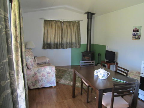 Lavendale Farmstay And Cottages York - Sydney 4u 2