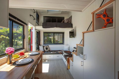 LH@LBH (Little House @ Little Blow Hole) - Sydney 4u 3