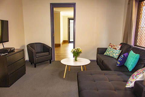 Liberty Plains Motor Inn - Sydney 4u 2