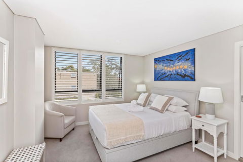 Light Filled Apartment With Sweeping Harbour Views - Sydney 4u 1