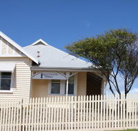 Lighthouse Lodge - Sydney 4u