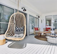 Lighthouse Lounge - Sydney 4u