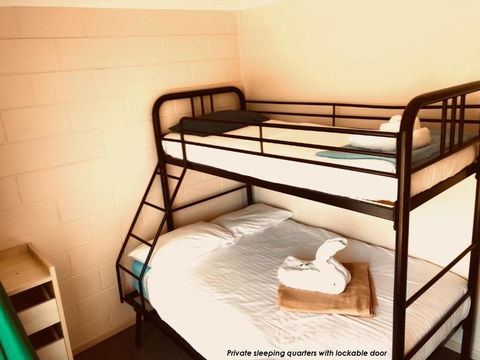 Lilyponds Holiday Park - Sydney 4u 1