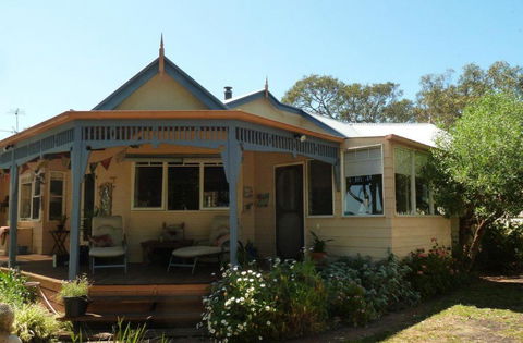 Lilys By The Lake - Raymond Island Accommodation - Accommodation Sydney 1