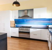 Luxurious Waterfront 10 minutes drive to Phillip Island sleeps 12 - Sydney 4u