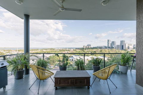 Luxury & Location - Sea Views With Modern Class ! - Sydney 4u 0