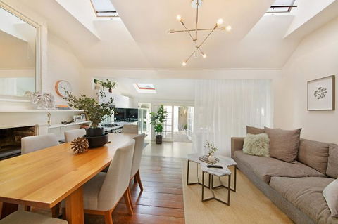 Luxury Designer Paddington Cottage + FREE WIFI - Sydney 4u 2