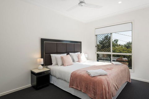 Luxury Home Close To Sleemans, QE2 Hospital & Griffith Uni - Sydney 4u 2