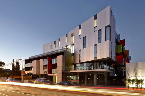 Luxury Large Modern Apartment Close To City, Parks, Shops And Public Transport - Sydney 4u 0