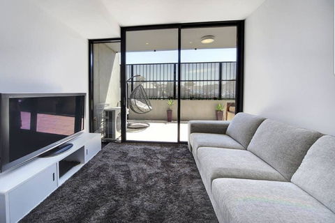 Luxury Large Modern Apartment Close To City, Parks, Shops And Public Transport - Sydney 4u 2