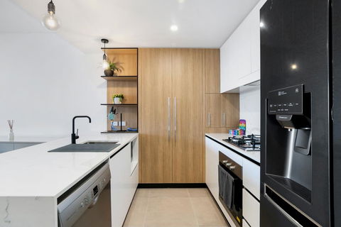 Luxury Living With Panoramic Views - Sydney Resort 1