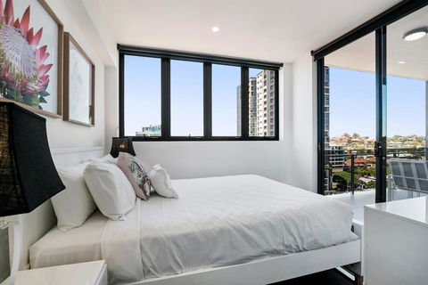 Luxury Living With Panoramic Views - Sydney Resort 3