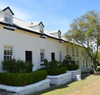 Lythgo's Row Colonial Cottages - Sydney 4u