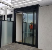 M city self contained Apartment - Sydney 4u