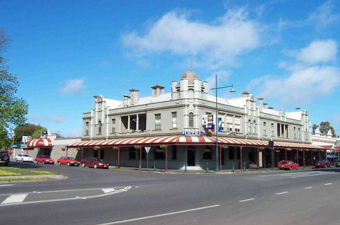 Madden's Commercial Hotel - Accommodation Sydney 0