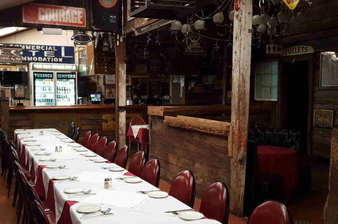 Madden's Commercial Hotel - Accommodation Sydney 1