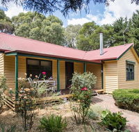 Malakai Farm Stay - Sydney 4u