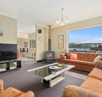 Manfield City Waterfront View Cottage - Accommodation Sydney