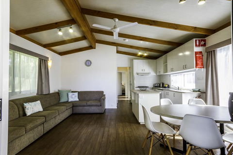 Mannum Riverside Caravan Park - Sydney 4u 2