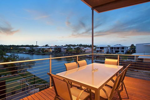 Marina Views Townhouse - Sydney 4u 1