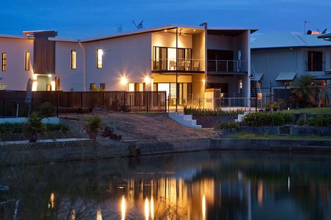 Marina Views Townhouse - Sydney 4u 2