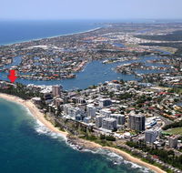 Maui 6 - 2 BDRM Apt on Parkyn Pde - Sydney 4u