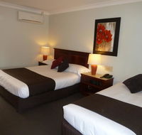 McNevins Warwick Motel - Sydney 4u