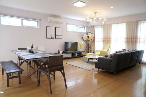 Melbourne Luxury Villa At Doncaster - Sydney 4u 0
