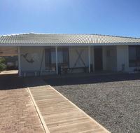 Mermaid Beachside Accommodation - Accommodation Sydney