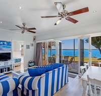 Mermaids Rest  Corlette - Accommodation Sydney