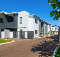 MERRIFIELD Foothill Suites - RELAXING LIFETYLE CHOICE - Sydney 4u