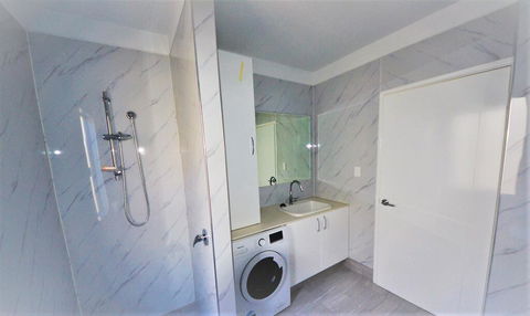 MERRIFIELD Foothill Suites - RELAXING LIFETYLE CHOICE - Sydney 4u 1