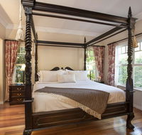 Merrow Cottages - Gatehouse - Sydney 4u