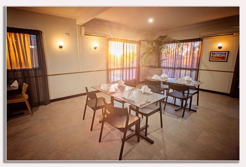 Mia Mia House In The Desert - Sydney 4u 3