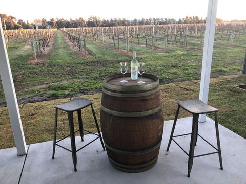 Milawa Vineyard Views - Guesthouse 1 - Sydney 4u 0
