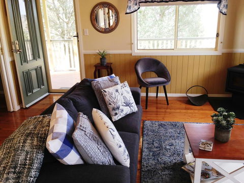 Milford Country Cottages - Sydney 4u 1