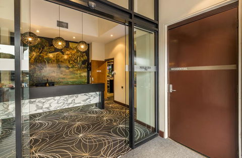 Millers Inn - Sydney 4u 1