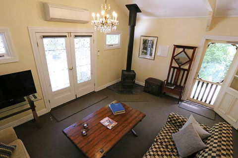 Mirkwood Forest Self-contained Spa Cottages - Sydney 4u 3