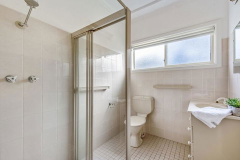 Mitchell Pde 71 Mollymook - Sydney 4u 1