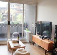 Modern 2 Bedroom Apartment Close To Beach and City - Sydney 4u