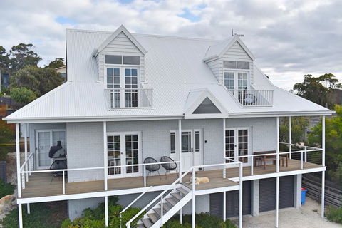 Monterey Bay Of Fires - Sydney 4u 0