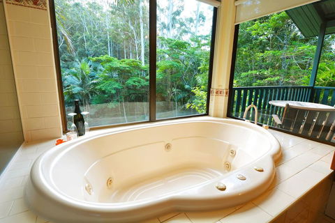 Montville Country Cabins - Sydney 4u 2