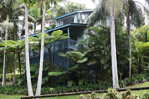 Montville Country Cabins - Sydney 4u 0