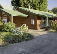Monty's on Lumley Drive - Sydney 4u