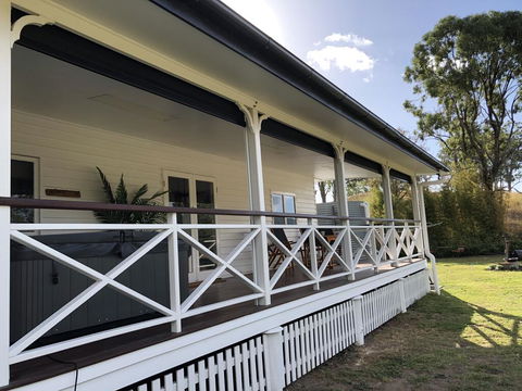 Moongalba Cottage - Sydney 4u 0