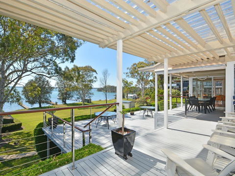Morisset Memories - Sydney 4u 1