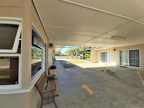 Motel Ingham - Sydney 4u 1